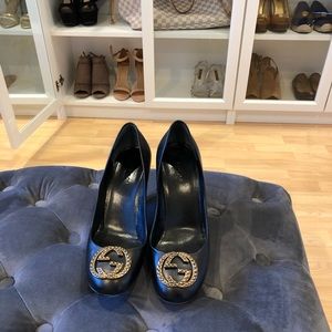 Gucci pumps